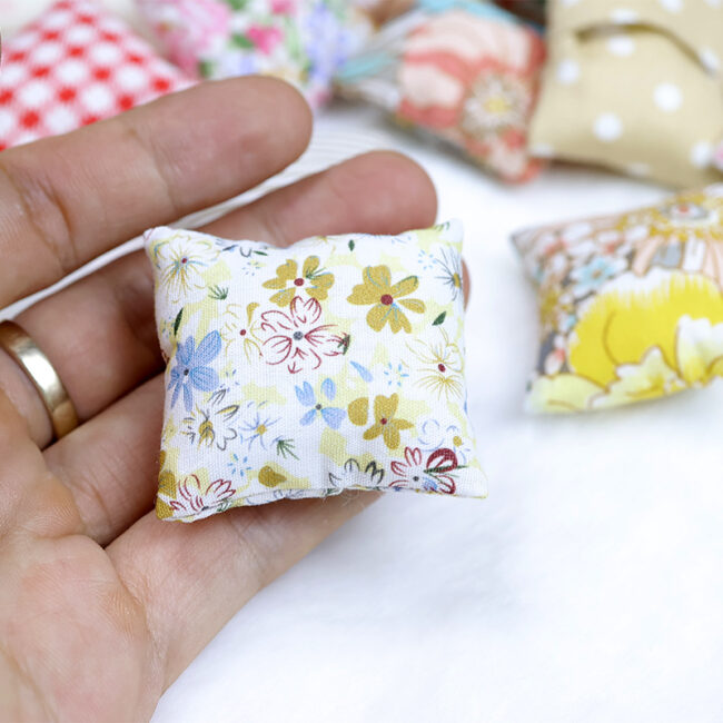 1:12 Miniature Fabric Throw Pillow