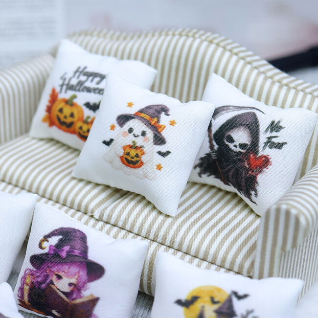 1:12 Miniature Halloween Throw Pillow