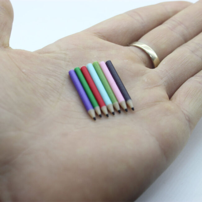 1:12 Miniature Colored Pencil Set