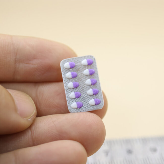 1:12 Miniature Pill Capsule Pack