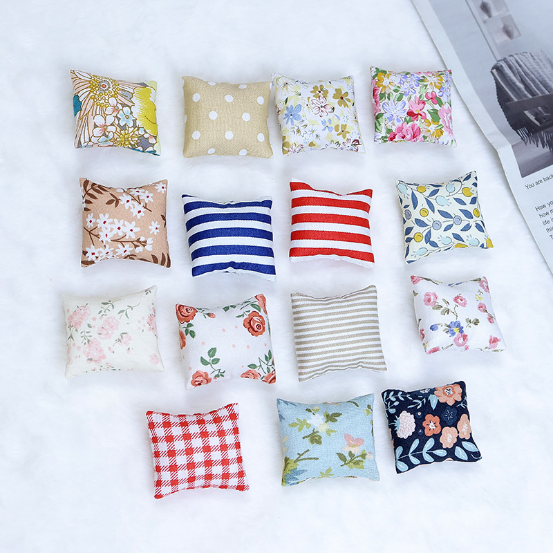 1:12 Miniature Fabric Throw Pillow