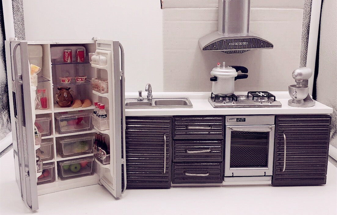1:12 Miniature Wooden Kitchen Furniture Set - Image 3