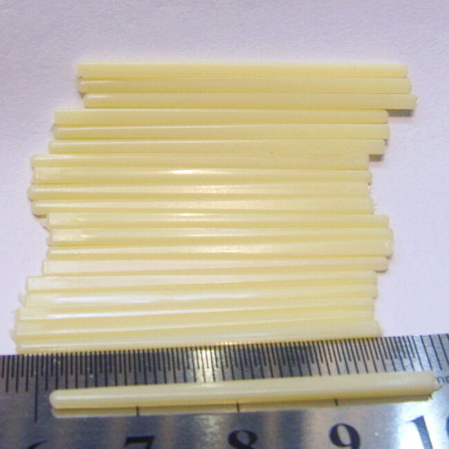 1:12 Miniature Black and Ivory Chopsticks Set