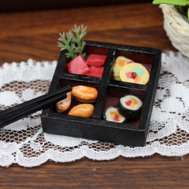 1:12 Miniature Wooden Sushi Box Prop