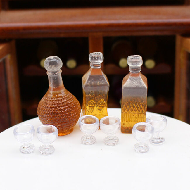 1:12 Miniature Whiskey Bottle and Glass Bar Set